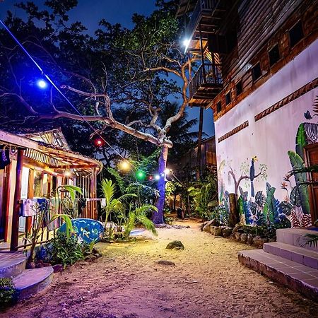 Easy Tiger - M'Pai Bay Beach, Koh Rong Sanloem Exterior foto