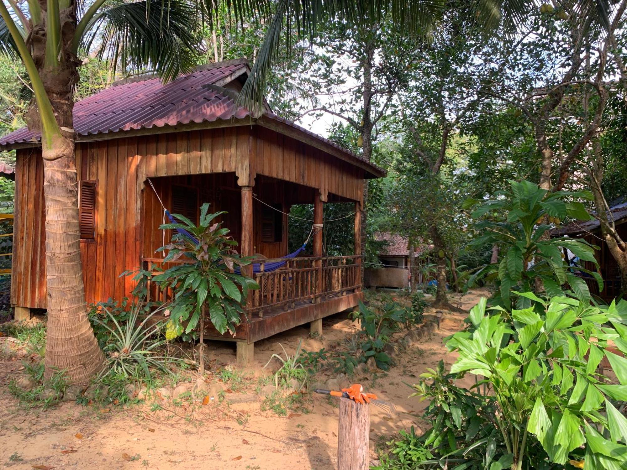 Easy Tiger - M'Pai Bay Beach, Koh Rong Sanloem Exterior foto